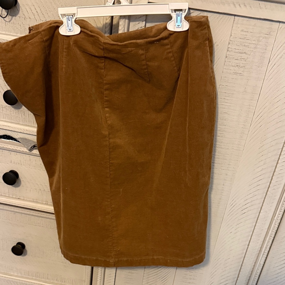 Old Navy Tan Pencil Skirt